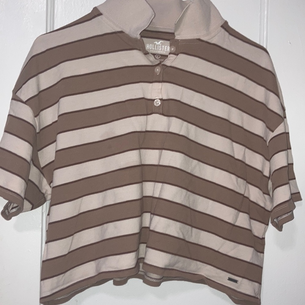 A great Hollister shirt!